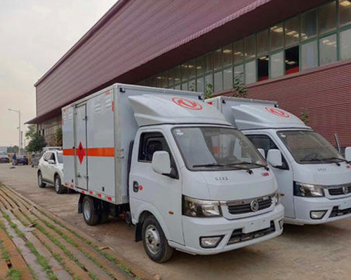What must be the characteristics of solid welding container waterproof coating